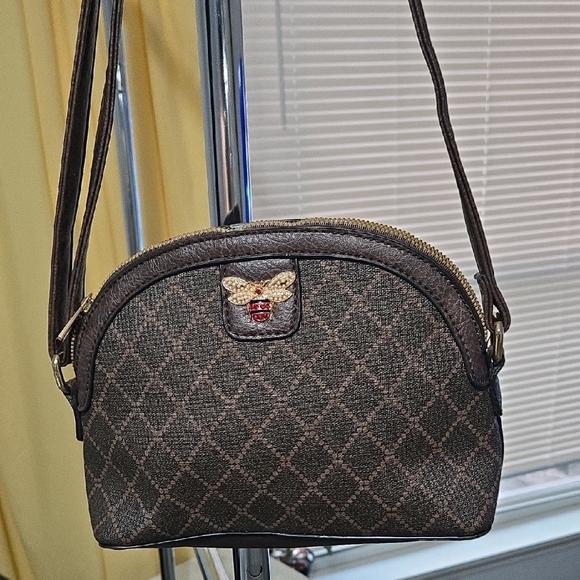 Mauve Bee - Picture 3 of 7